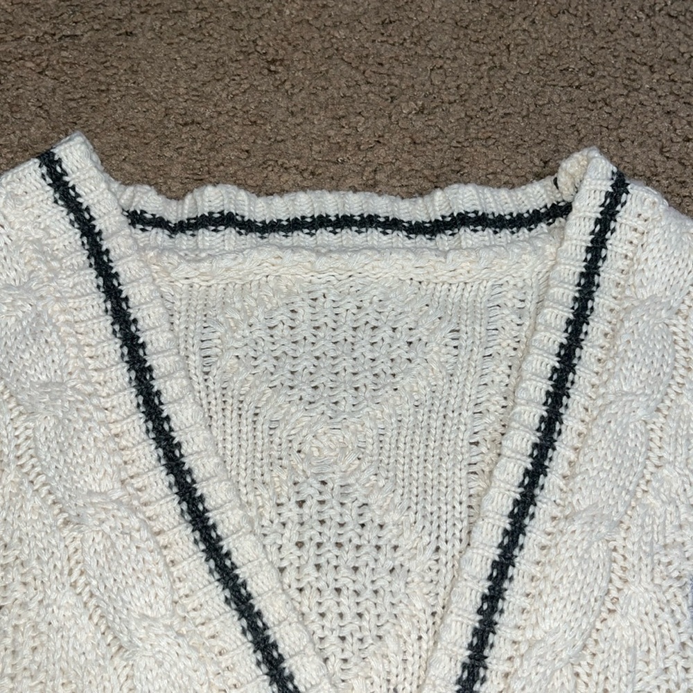 Original Taylor Swift Folklore Album Cardigan 2020 Medium/Large‎ MD/LG - Picture 4 of 11